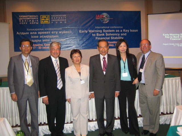 CDIC Chairman Chin-Tsair Tsay participated in the Conference on “ Early Warning System as a Key Issue to Bank Solvency and Financial Stability” hosted by the Kazakhstan Deposit Insurance Fund in May 2005
