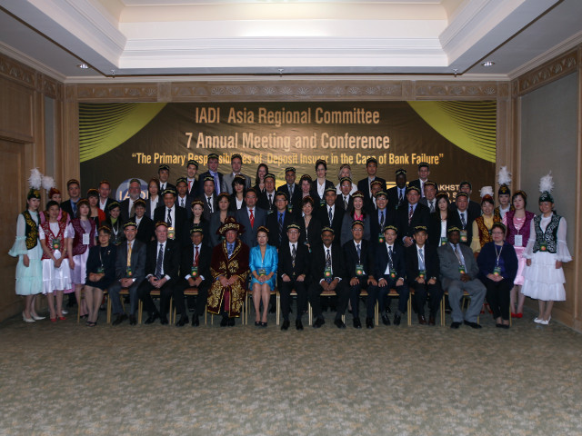 A Group Photo of Participants of the 7th ARC Annual Meeting and International Conference of IADI and CDIC President Mr. Howard N. H. Wang （5th from the right of the first seat row）. 
