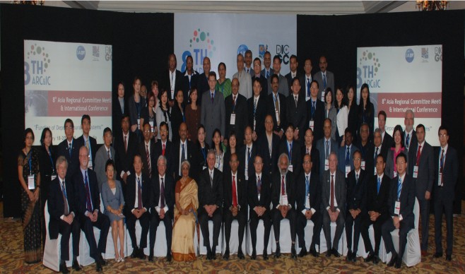 CDIC A Group Photo of Participants of the 8th ARC Annual Meeting and International Conference of IADI: CDIC President Mr. Howard N. H. Wang （3rd from the right of the first seat row）, Reserve Bank of India Governor Dr. D. Subbarao （8th from the right of the first row）, the hosting organization Reserve Bank of India Deputy Governor and DICGC Chairman Dr. Subir Gokarn （6th from the right of the first seat row） and DICGC CEO Mr. H. N. Prasad （9th from the second row）, IADI Chair and Vice Chairman of Federal Deposit Insurance Corporation Mr. Martin J. Gruenberg （7th from the left of the first seat row）, and IADI ARC Chair and Deputy Governor of Deposit Insurance Corporation of Japan Mr. Mutsuo Hatano （7th from the right of the first seat row）.