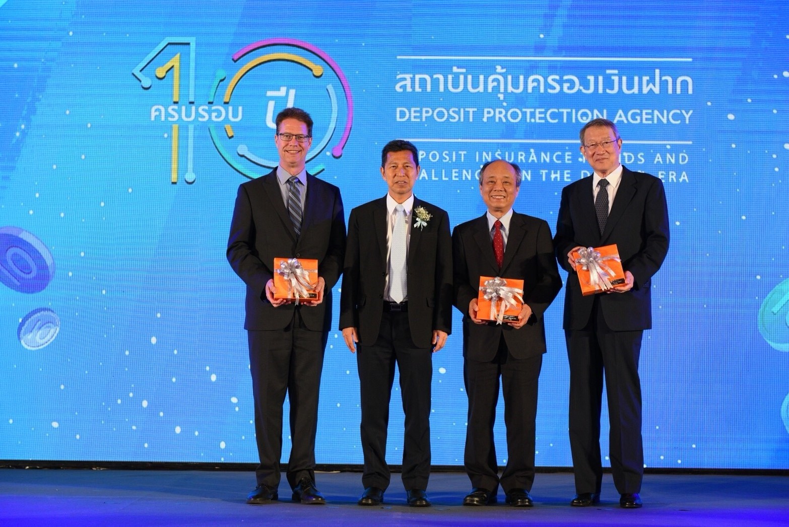 Photo of CDIC President Michael Lin (right) as a speaker of the second session “Deposit Insurance and the Digital Era: Why, How, and for Whom”of the seminar hosted by the Deposit Protection Agency, Thailand.