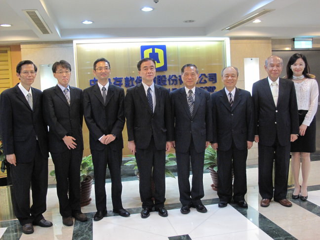 Group photo of Agricultural and Fishery Cooperative Savings Insurance Corporation Vice President Nobuhiko Nagasugi （4th from the left）, Deputy Director Mitsugi Nakashima （3rd from the left） and Assistant Section Manager Eisuke Tanabe （2nd from the left）, as well as CDIC Chairman David Sun （4th from the right）, President Michael Lin （3rd from the right）, Executive Vice Presidents Robert Chen （2rd from the right） and William Su （1st from the left） and Director of International Relations and Research Office Yvonne Fan （1st from the right）.